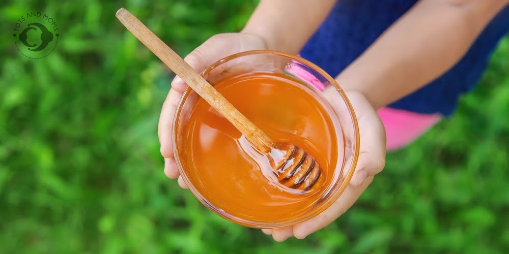 Can I give honey to my baby why no honey for babies below an year infant botulism what is infant botulism symptoms of infant botulism when to visit a doctor for infant botulism